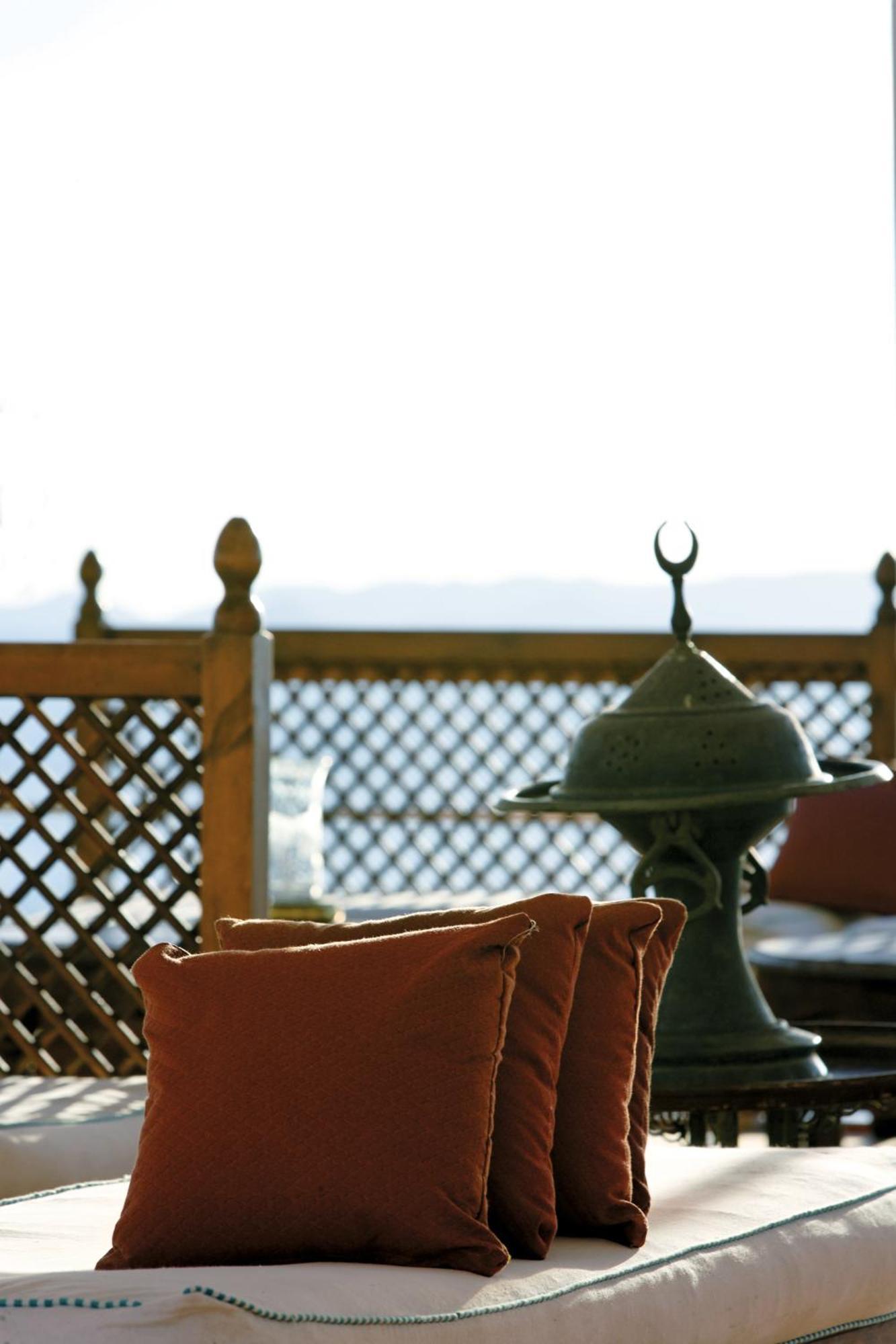 Moevenpick Prince Abbas Lake Nasser Cruise, Every Monday Four Nights From Aswan, Every Friday Three Nights From Abu-Simbel - Including Excursions And Sightseeing Buitenkant foto